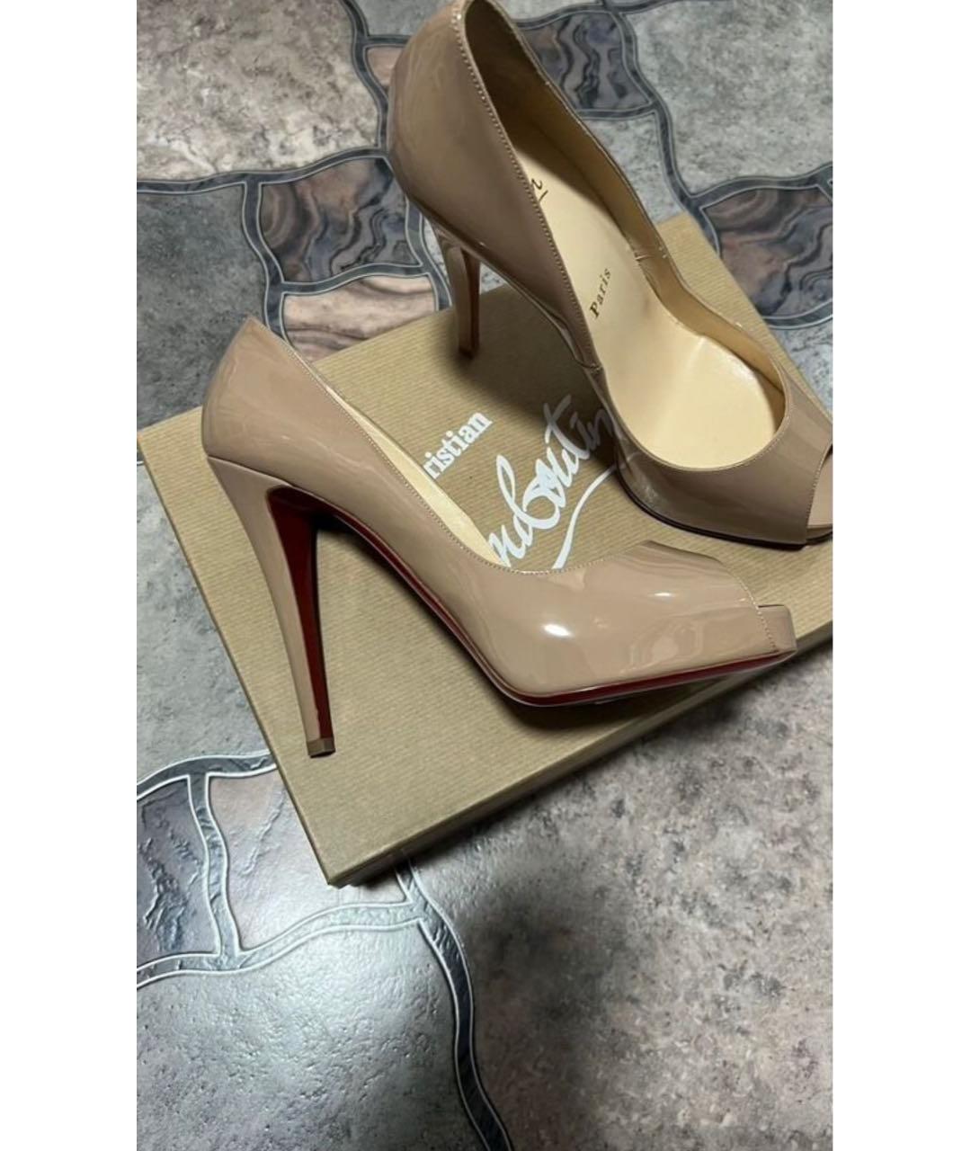 CHRISTIAN LOUBOUTIN Бежевые кожаные босоножки, фото 5