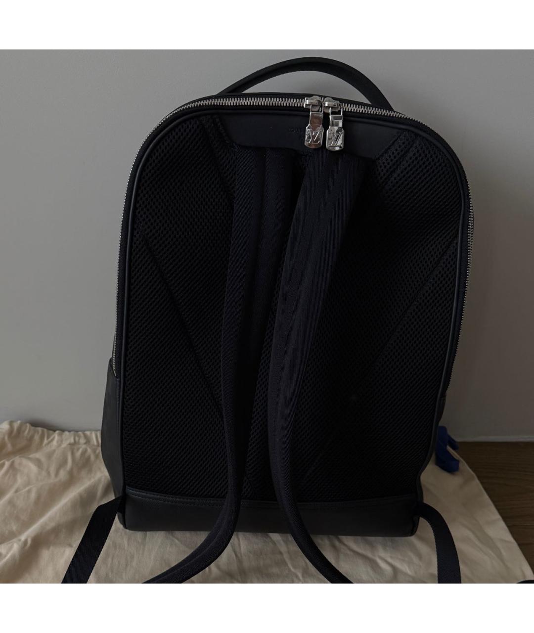 LOUIS VUITTON Черный кожаный рюкзак, фото 2