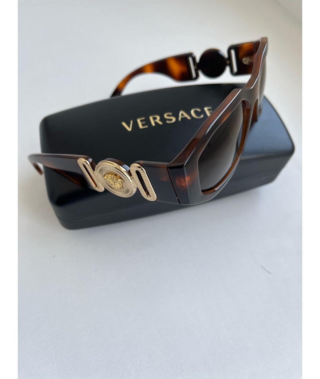 VERSACE Коричневые пластиковые солнцезащитные очки, фото 5
