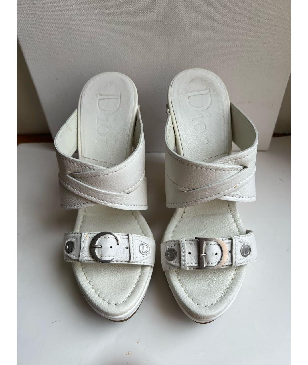 CHRISTIAN DIOR Белые кожаные босоножки, фото 2