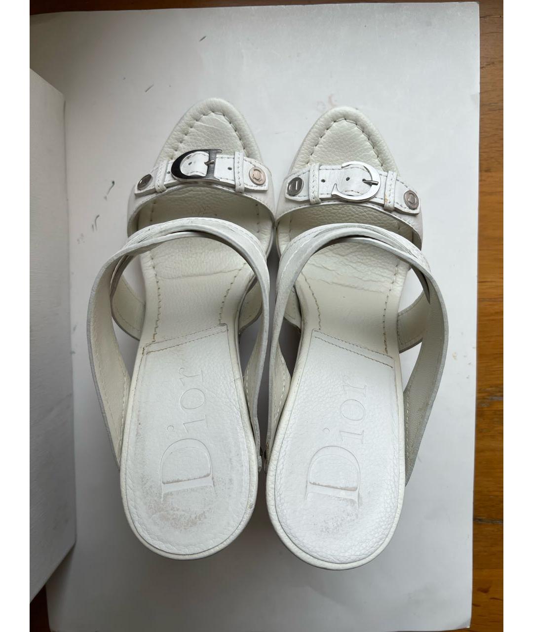 CHRISTIAN DIOR Белые кожаные босоножки, фото 3