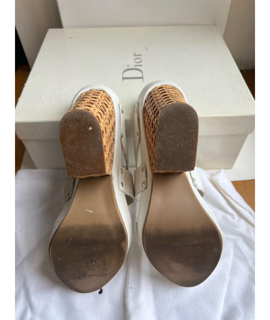 CHRISTIAN DIOR Белые кожаные босоножки, фото 5
