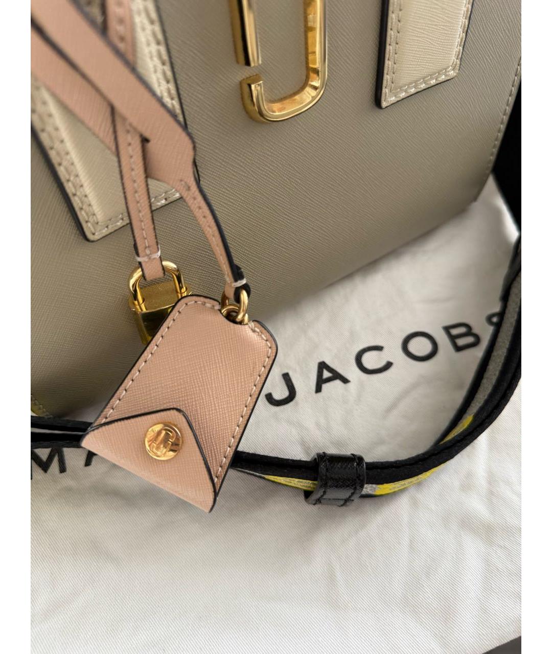 MARC JACOBS Бежевая кожаная сумка с короткими ручками, фото 7