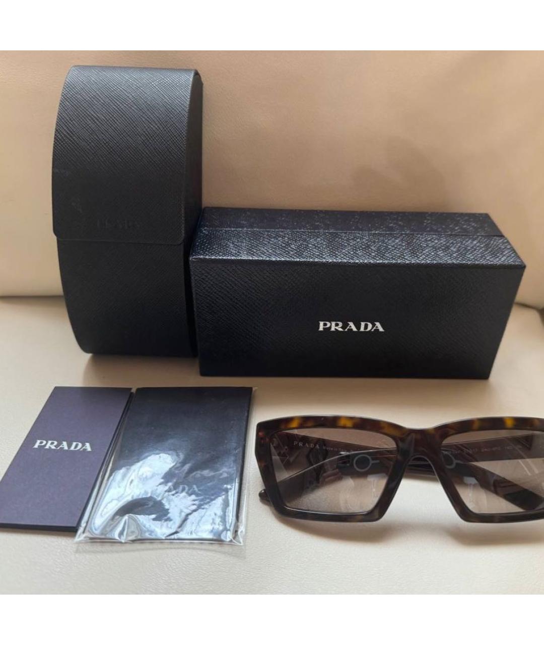PRADA Коричневые пластиковые солнцезащитные очки, фото 4
