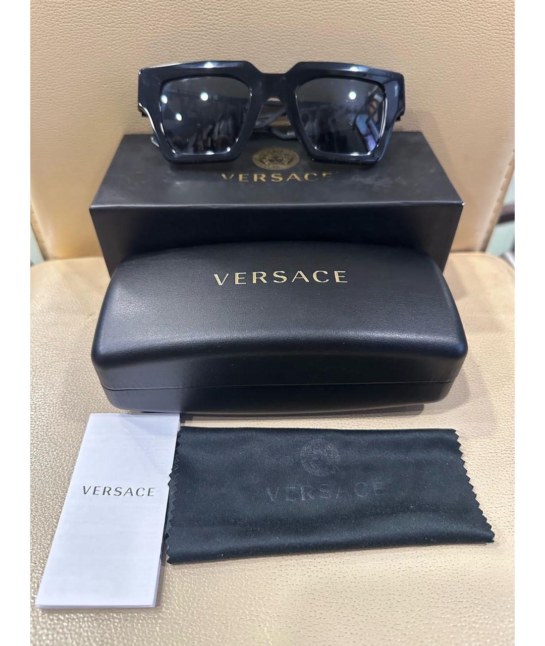 VERSACE Черные пластиковые солнцезащитные очки, фото 4