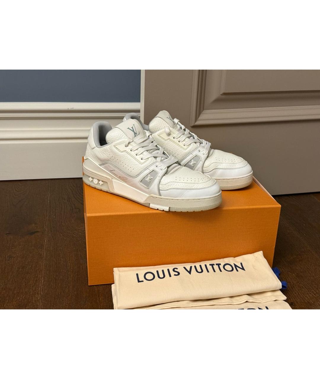 LOUIS VUITTON Белые кожаные низкие кроссовки / кеды, фото 7