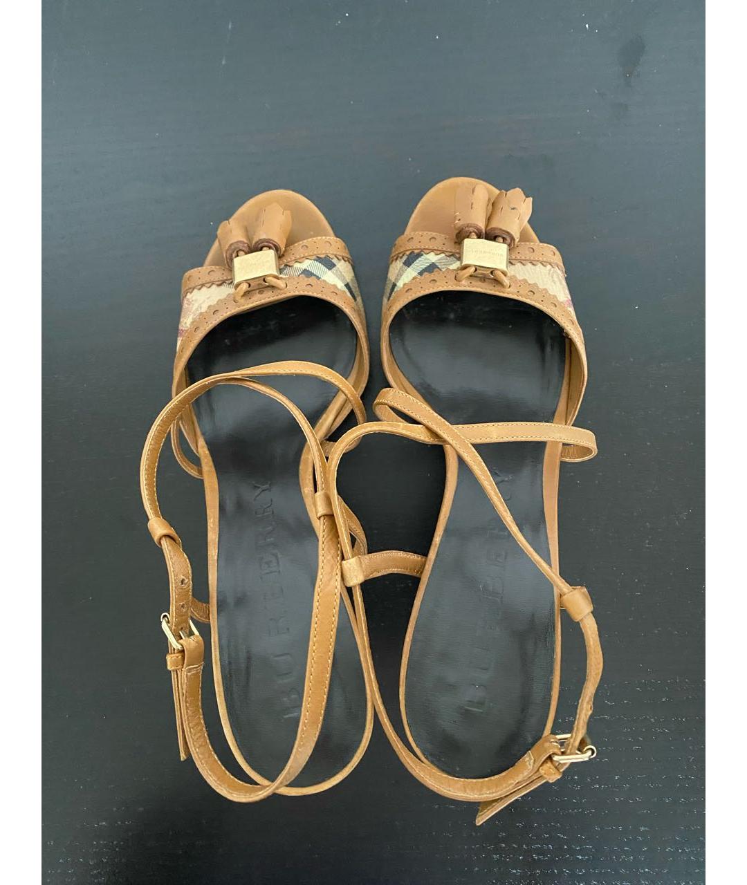 BURBERRY Коричневые кожаные босоножки, фото 3