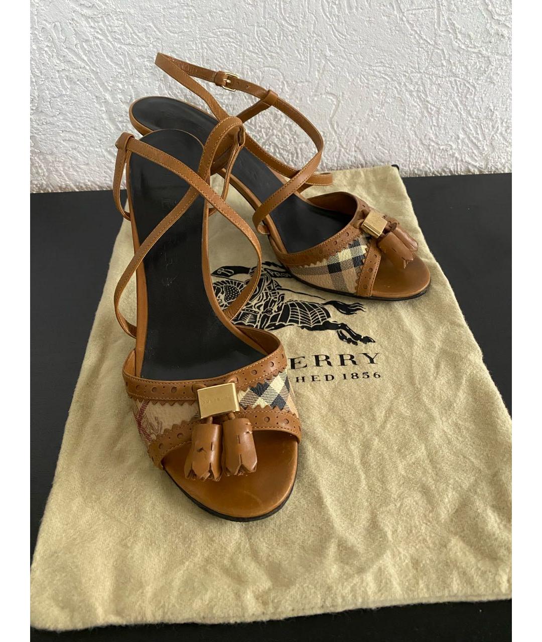 BURBERRY Коричневые кожаные босоножки, фото 5
