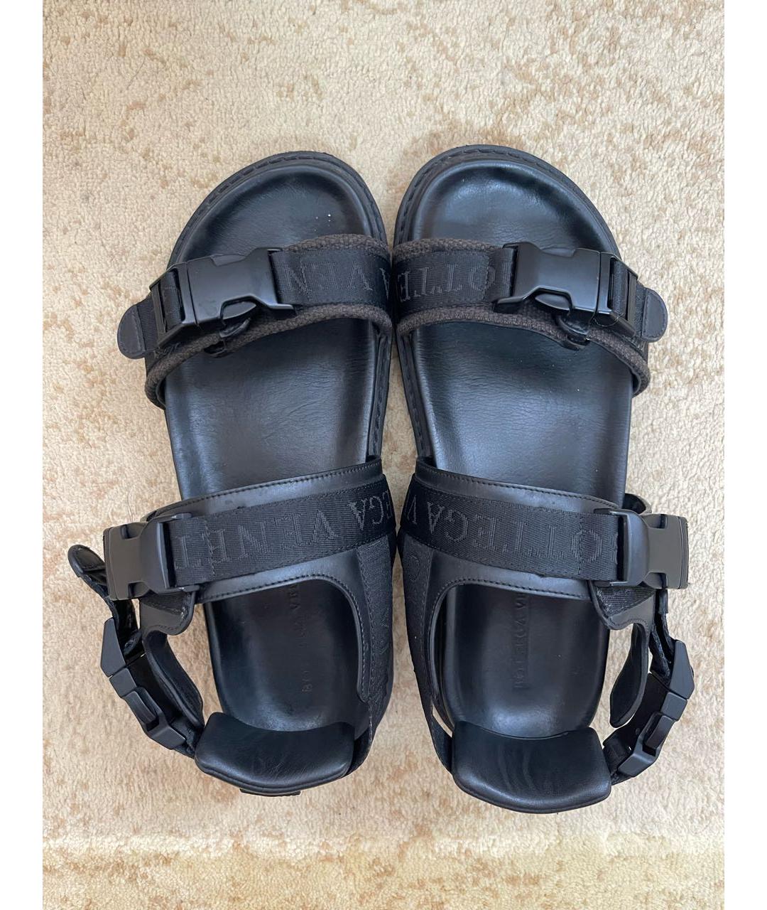 BOTTEGA VENETA Черные кожаные сандалии, фото 3