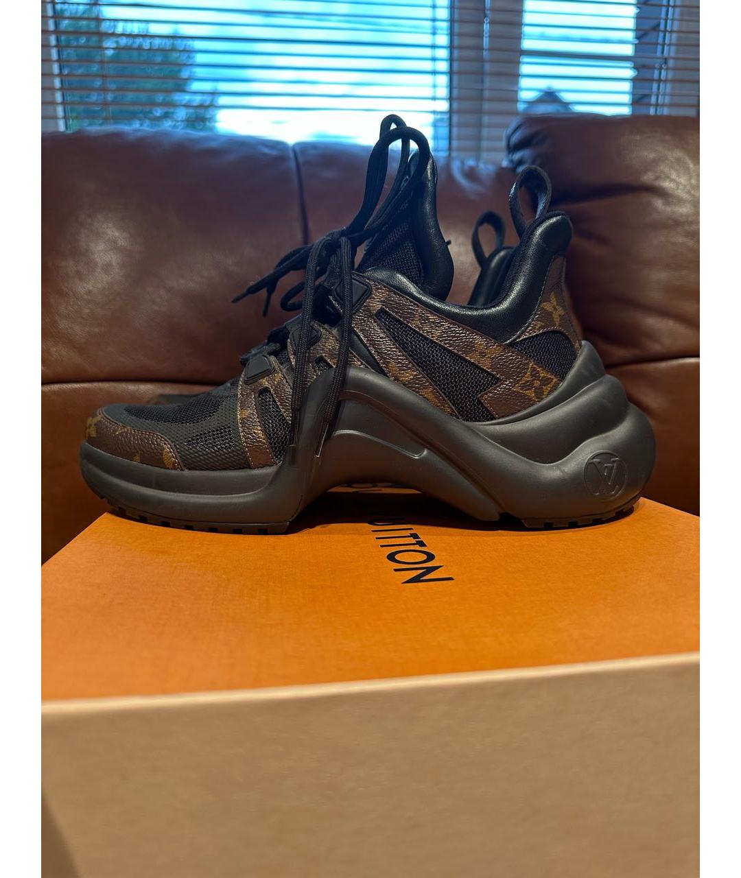 LOUIS VUITTON Коричневые кожаные кроссовки, фото 9