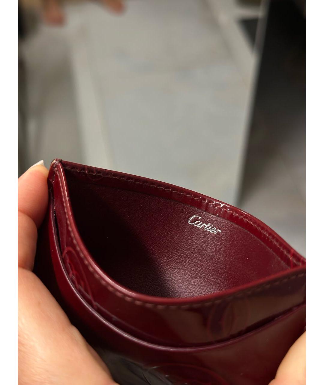 CARTIER Бордовый кардхолдер из лакированной кожи, фото 3