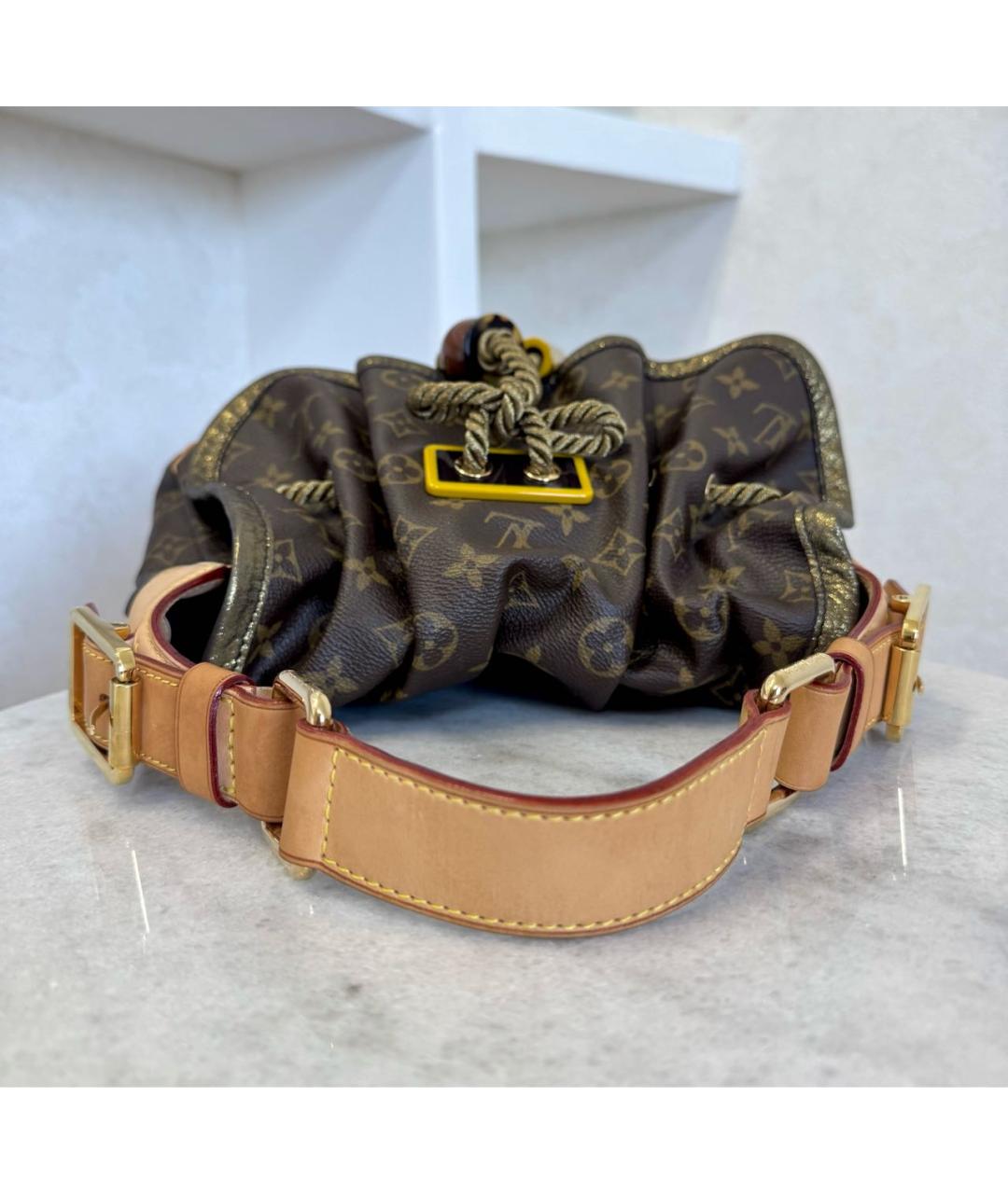LOUIS VUITTON Коричневая кожаная сумка через плечо, фото 8