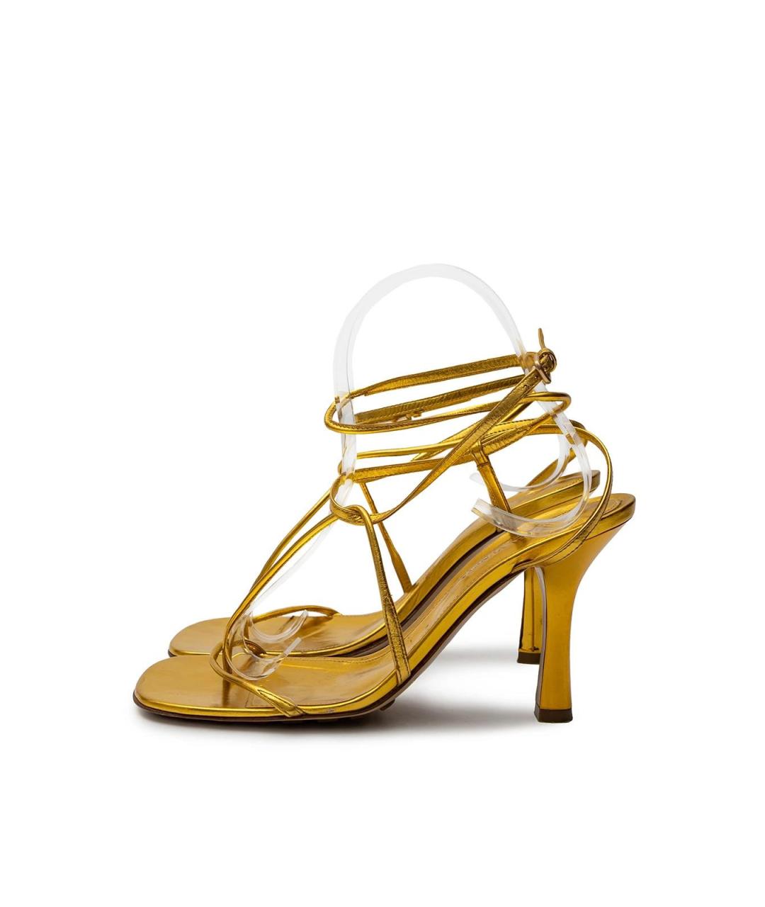 BOTTEGA VENETA Золотые кожаные босоножки, фото 3