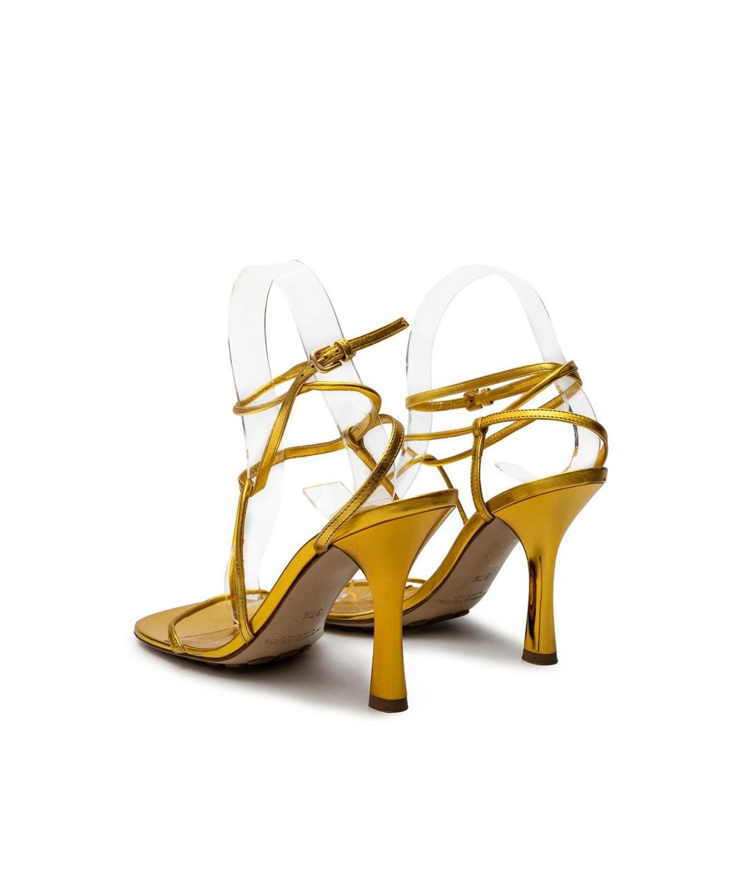 BOTTEGA VENETA Золотые кожаные босоножки, фото 4