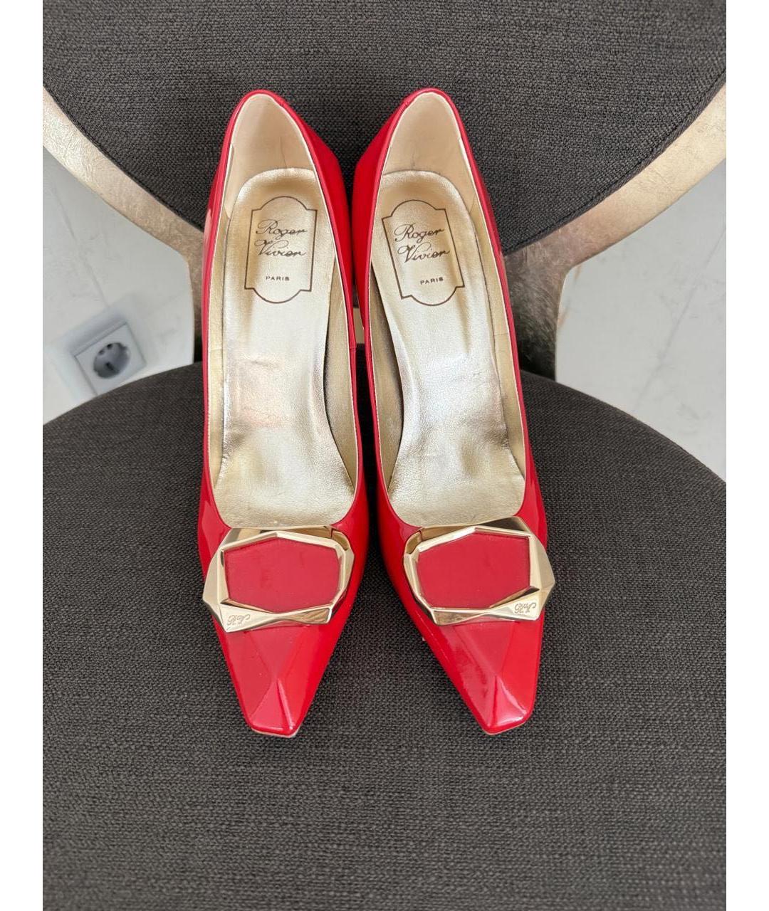 ROGER VIVIER Красные туфли из лакированной кожи, фото 2