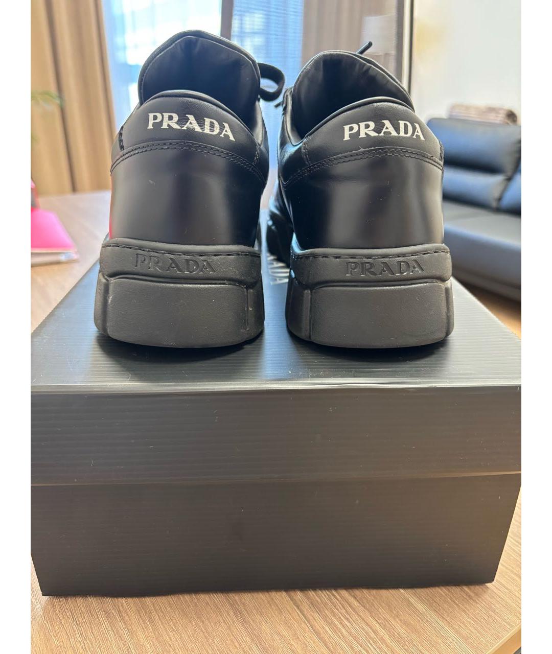 PRADA Черные кожаные низкие кроссовки / кеды, фото 4