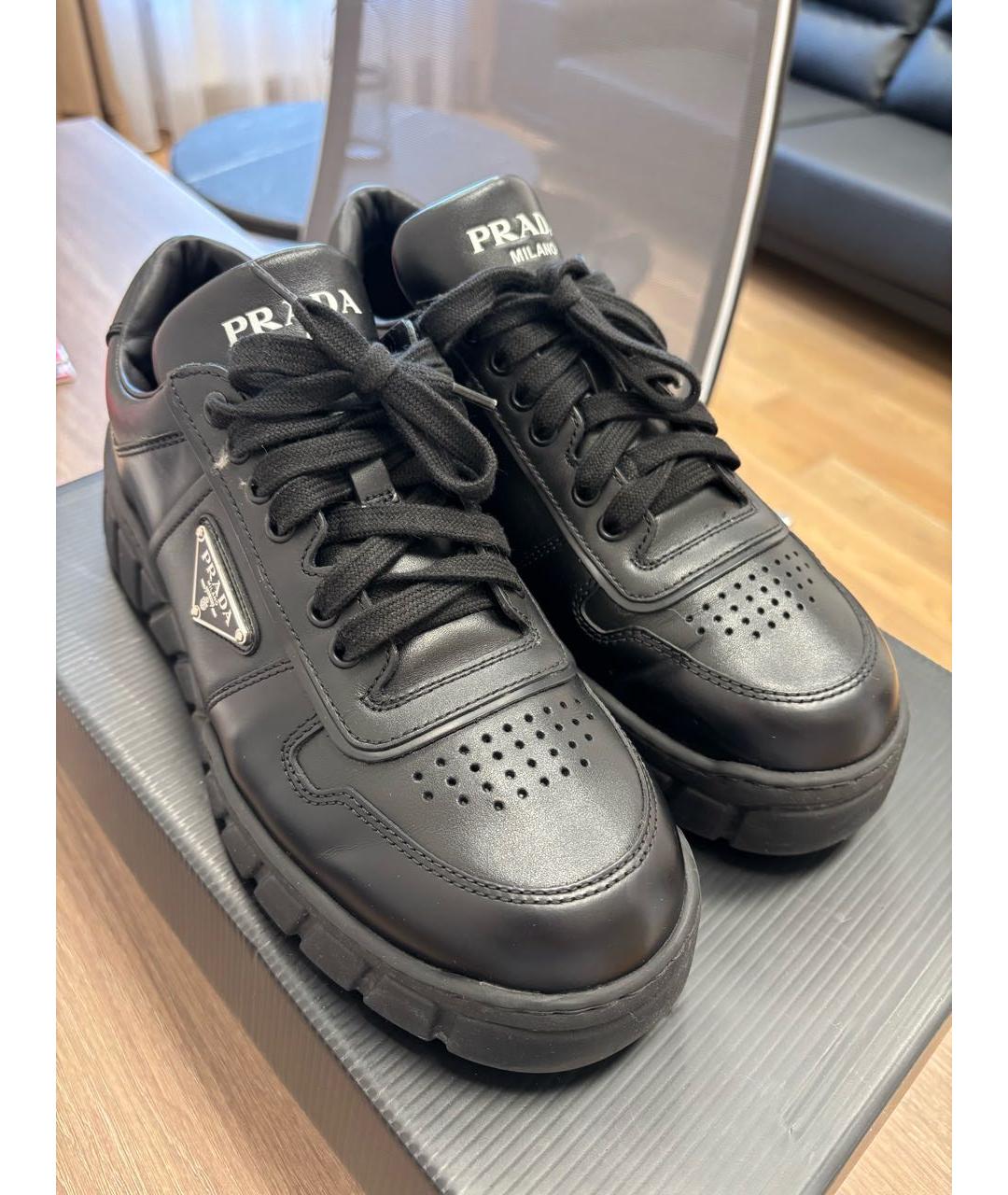 PRADA Черные кожаные низкие кроссовки / кеды, фото 2