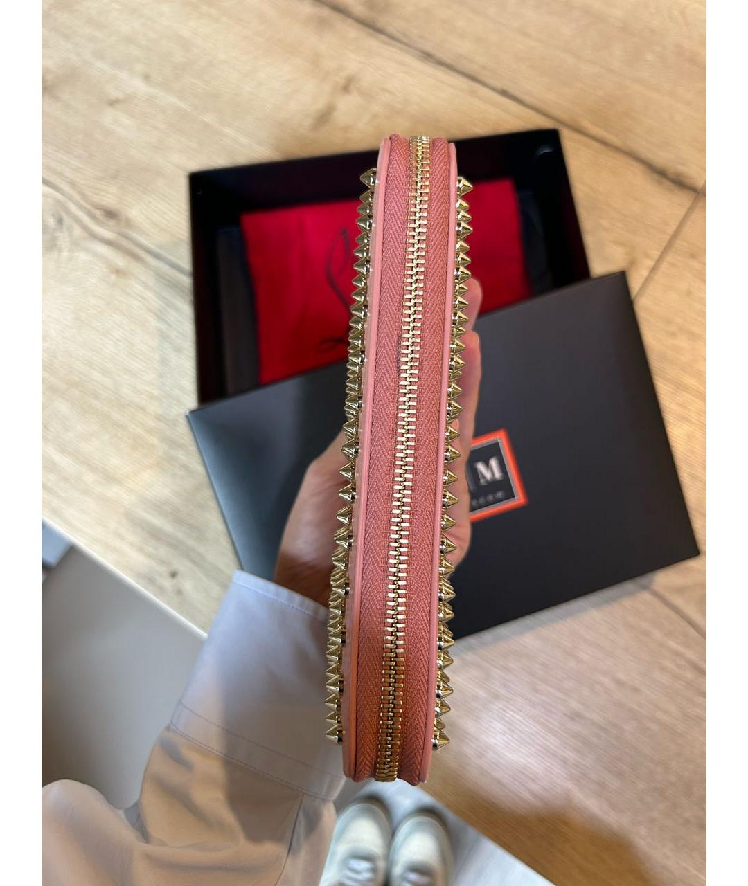 CHRISTIAN LOUBOUTIN Коралловый кожаный кошелек, фото 4
