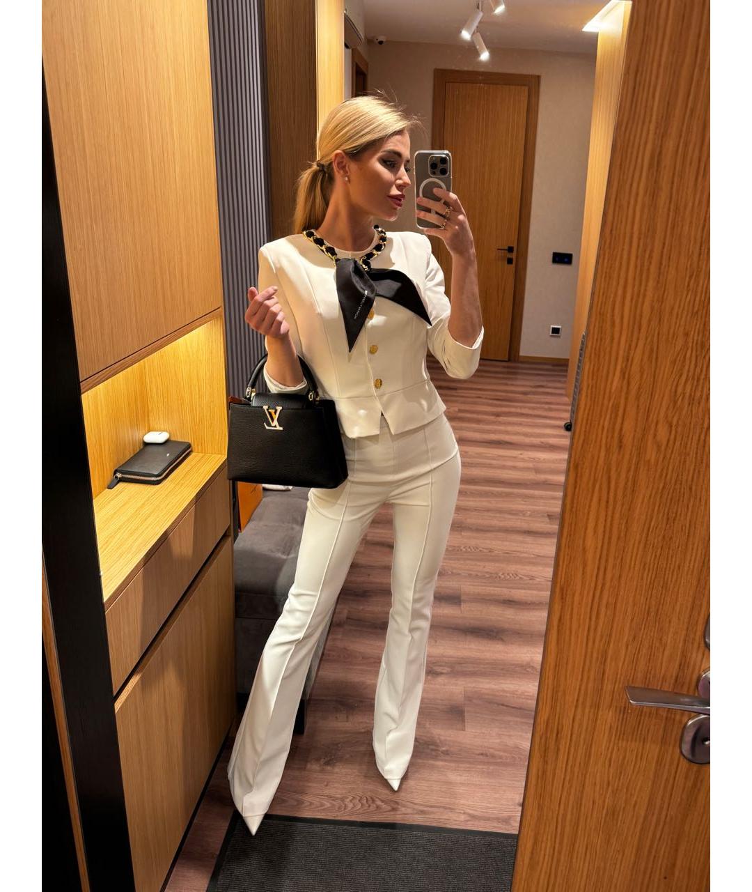 ELISABETTA FRANCHI Белый полиэстеровый костюм с брюками, фото 6