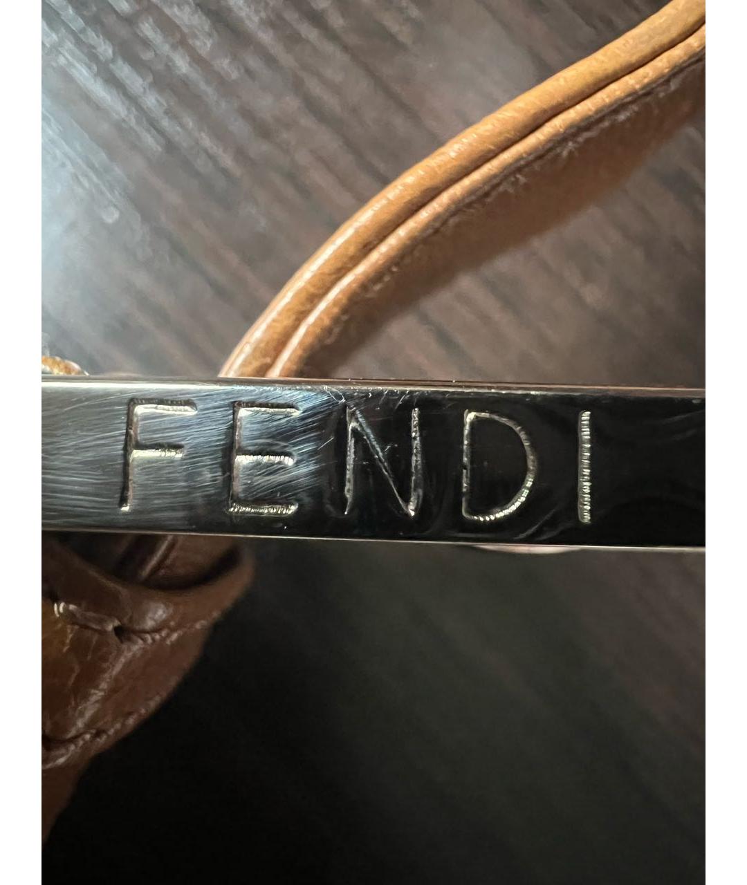 FENDI Бежевая сумка с короткими ручками, фото 4