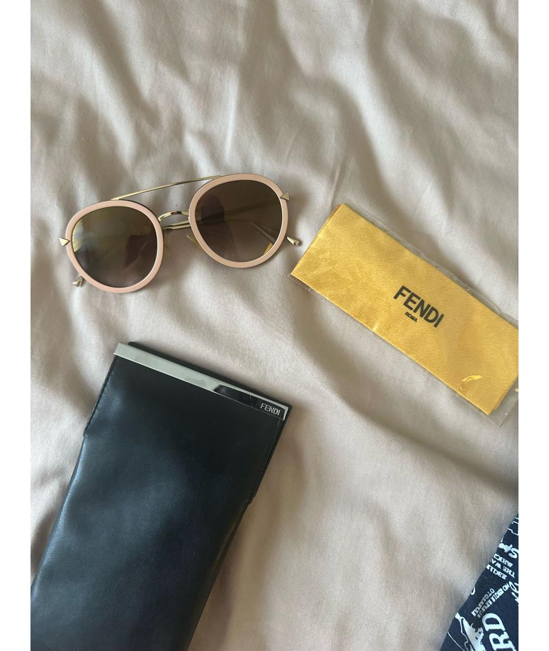 FENDI Бежевые металлические солнцезащитные очки, фото 4