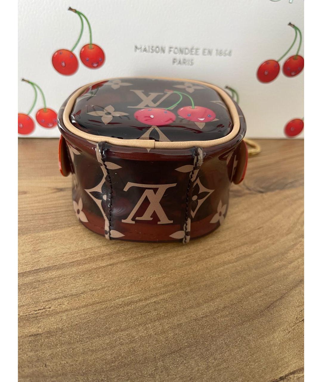 LOUIS VUITTON Коричневый кошелек, фото 8