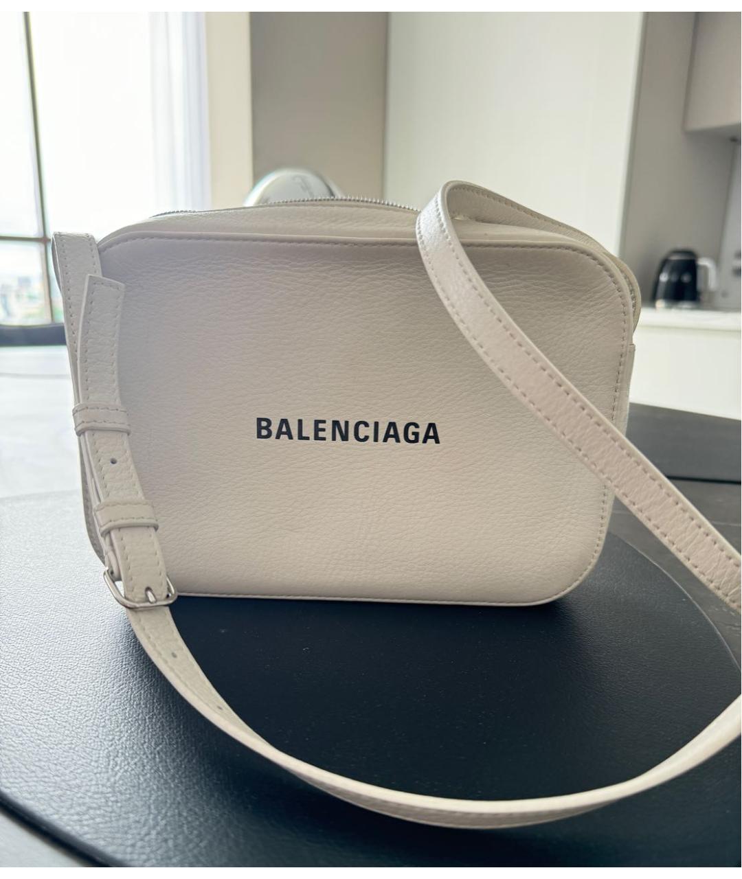 BALENCIAGA Белая кожаная сумка через плечо, фото 2