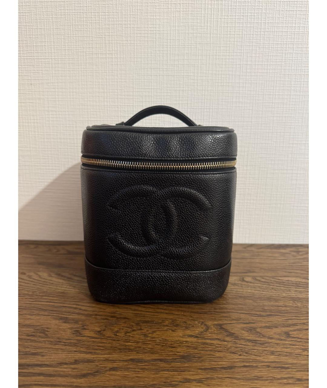 CHANEL Черная кожаная сумка с короткими ручками, фото 5