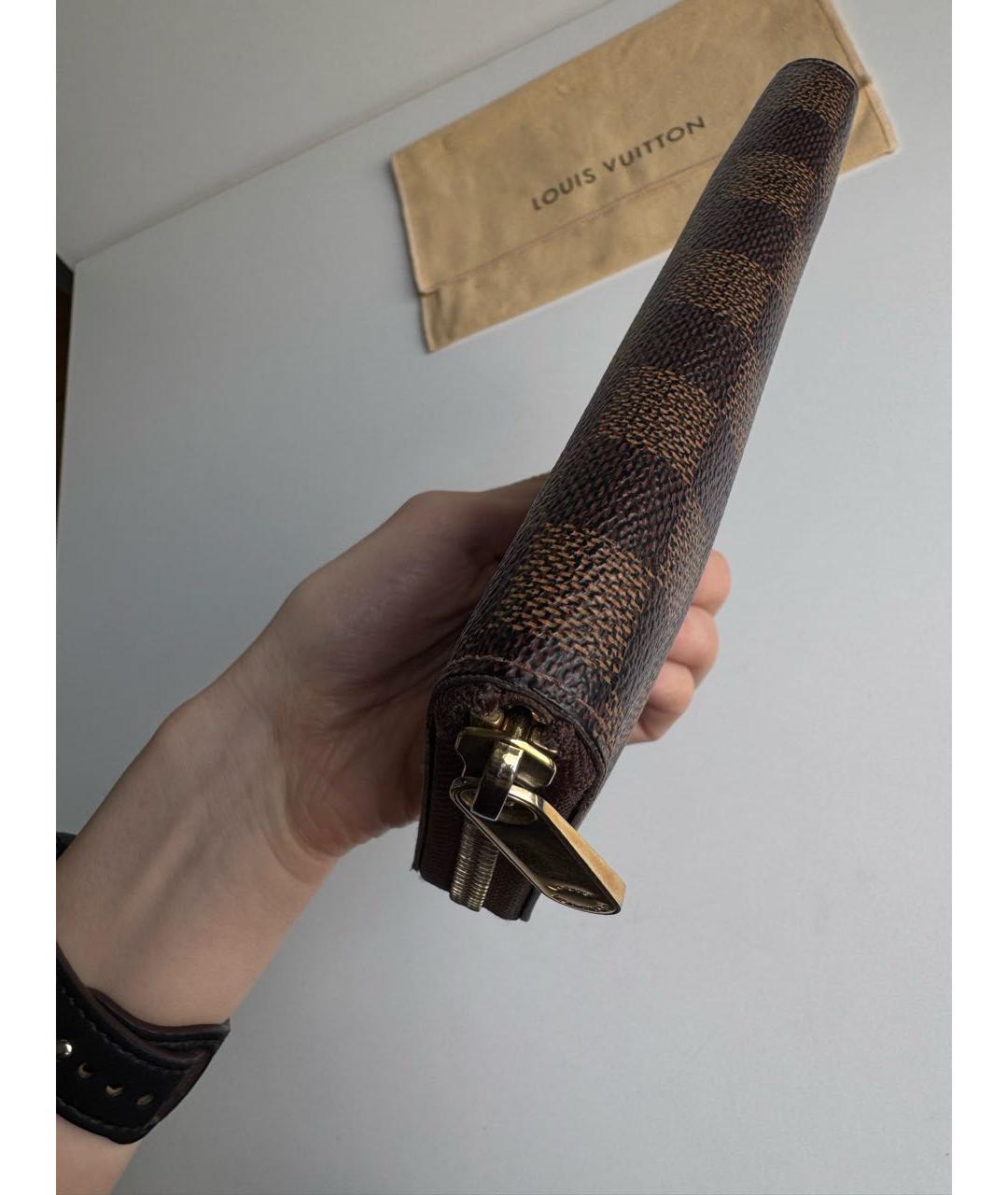 LOUIS VUITTON Коричневый кожаный кошелек, фото 6