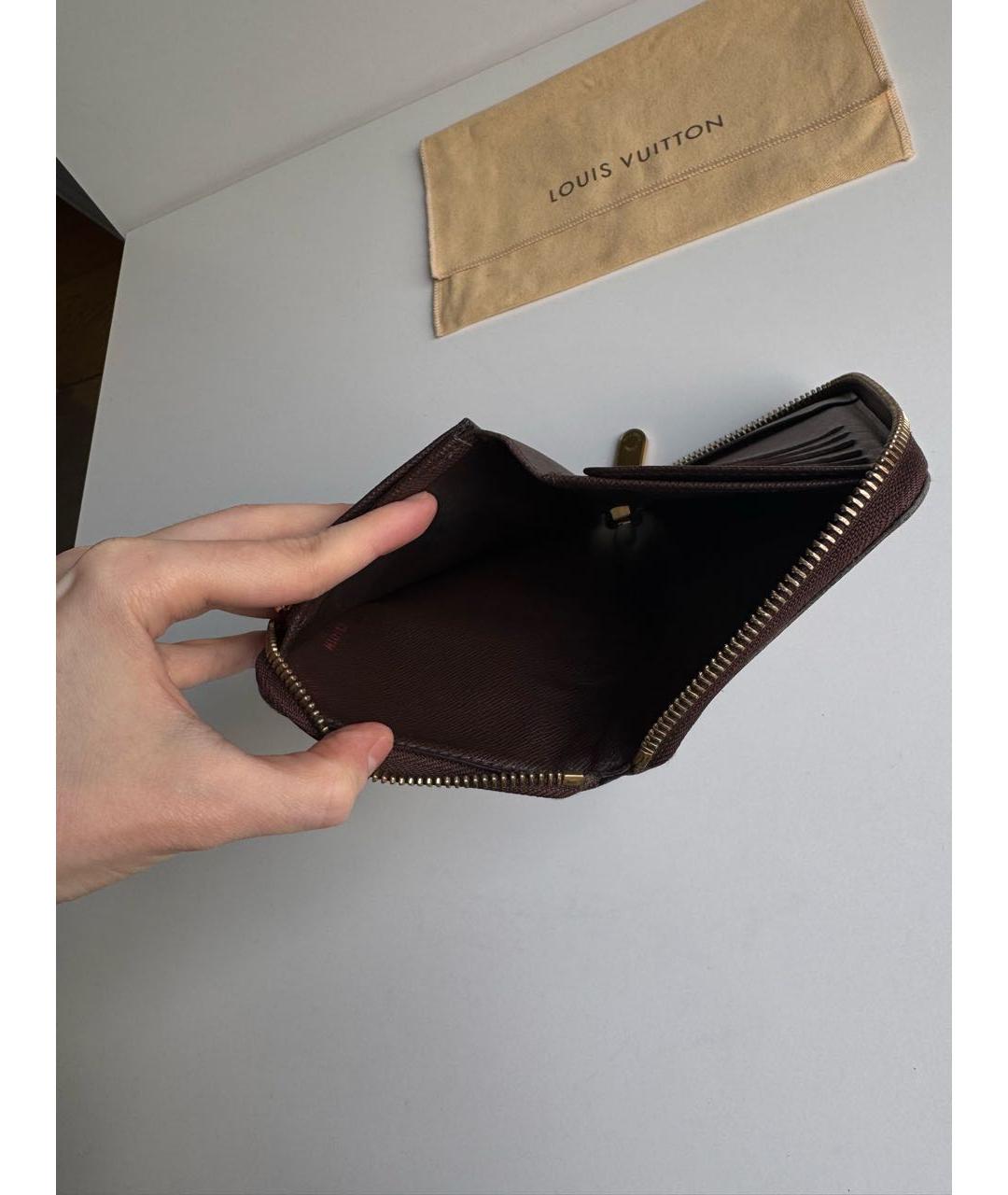 LOUIS VUITTON Коричневый кожаный кошелек, фото 3