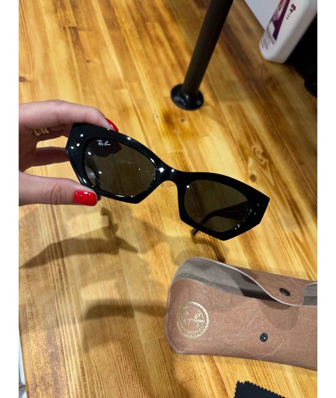 RAY BAN Черные солнцезащитные очки, фото 2