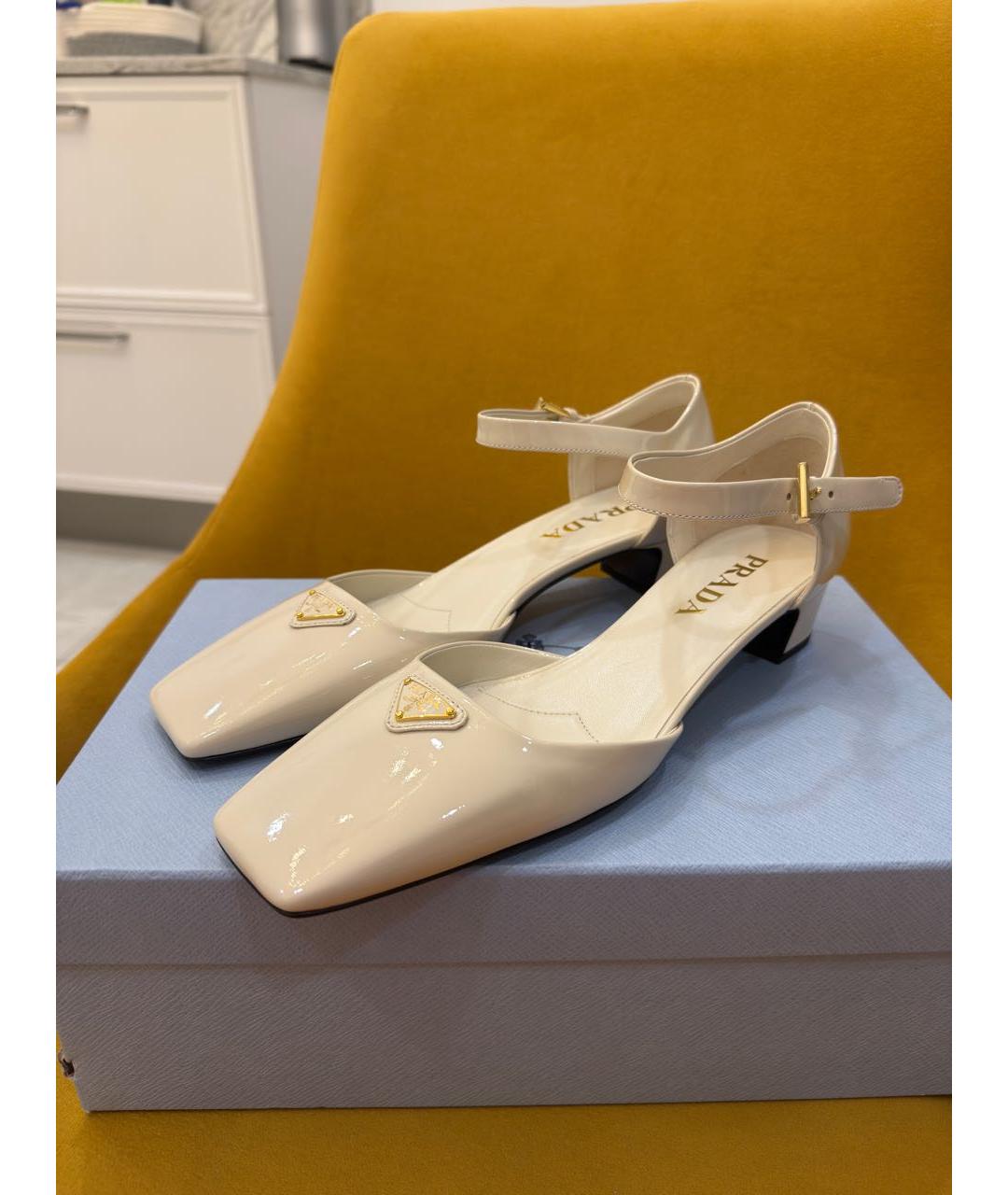 PRADA Белые туфли из лакированной кожи, фото 8