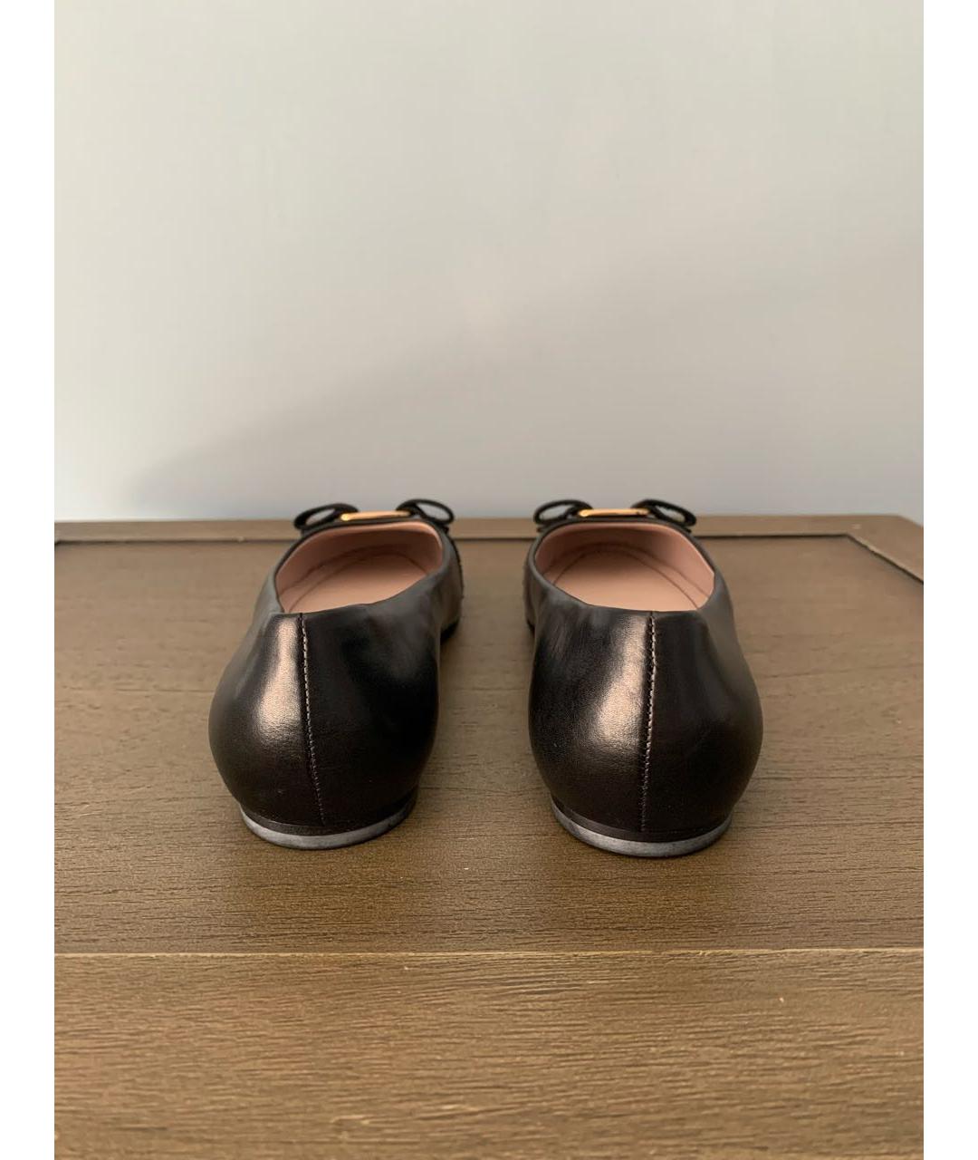 FERRAGAMO Черные кожаные балетки, фото 4