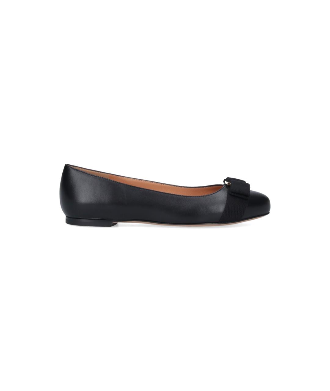 FERRAGAMO Черные кожаные балетки, фото 1
