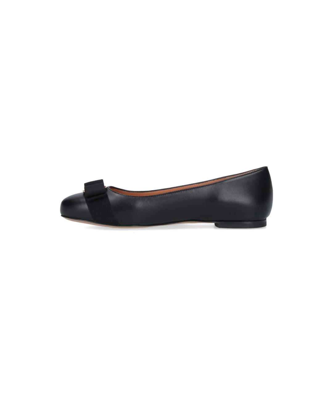 FERRAGAMO Черные кожаные балетки, фото 3