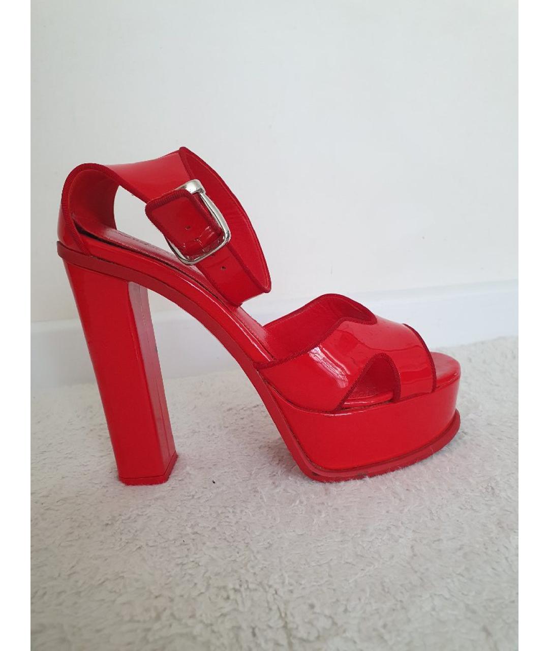 ALEXANDER MCQUEEN Красные босоножки, фото 10