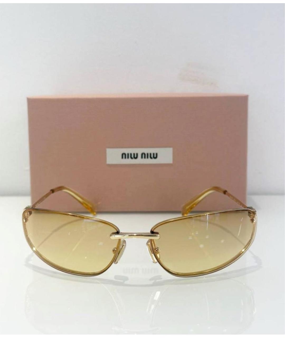 MIU MIU Горчичные солнцезащитные очки, фото 5