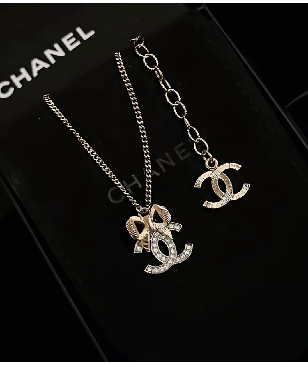 CHANEL Золотая металлическая подвеска, фото 3