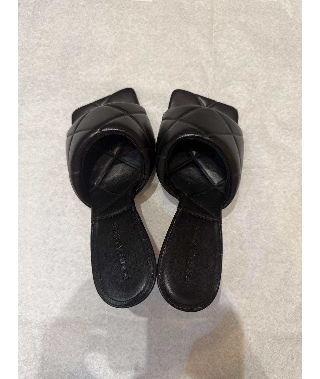 BOTTEGA VENETA Черные кожаные мюли, фото 4