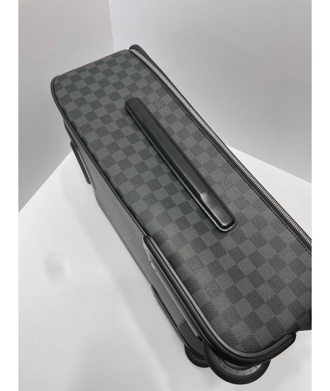 LOUIS VUITTON Антрацитовый чемодан, фото 7