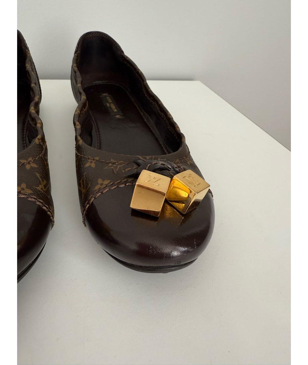 LOUIS VUITTON Коричневые кожаные балетки, фото 8