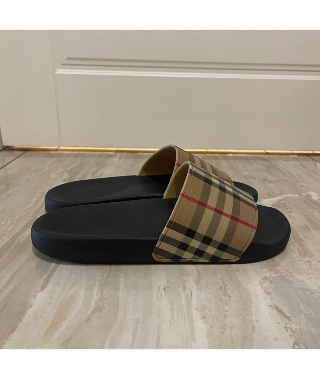 BURBERRY Бежевые резиновые шлепанцы, фото 6