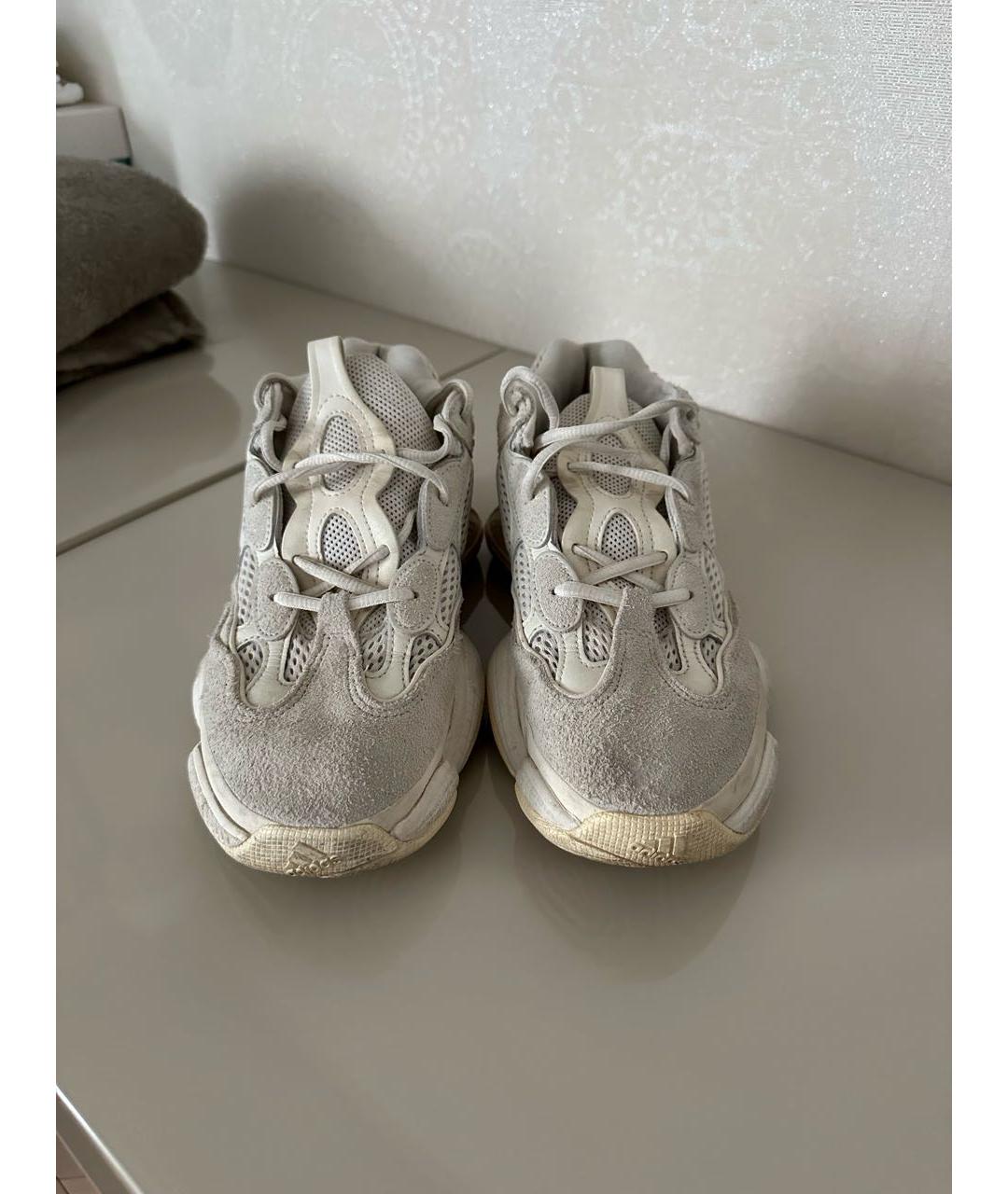 ADIDAS YEEZY Белые текстильные кроссовки, фото 2