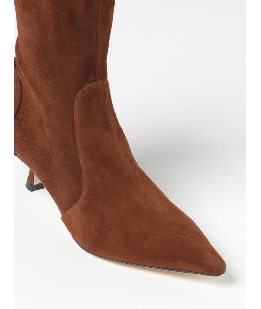 STUART WEITZMAN Коричневые замшевые ботильоны, фото 4