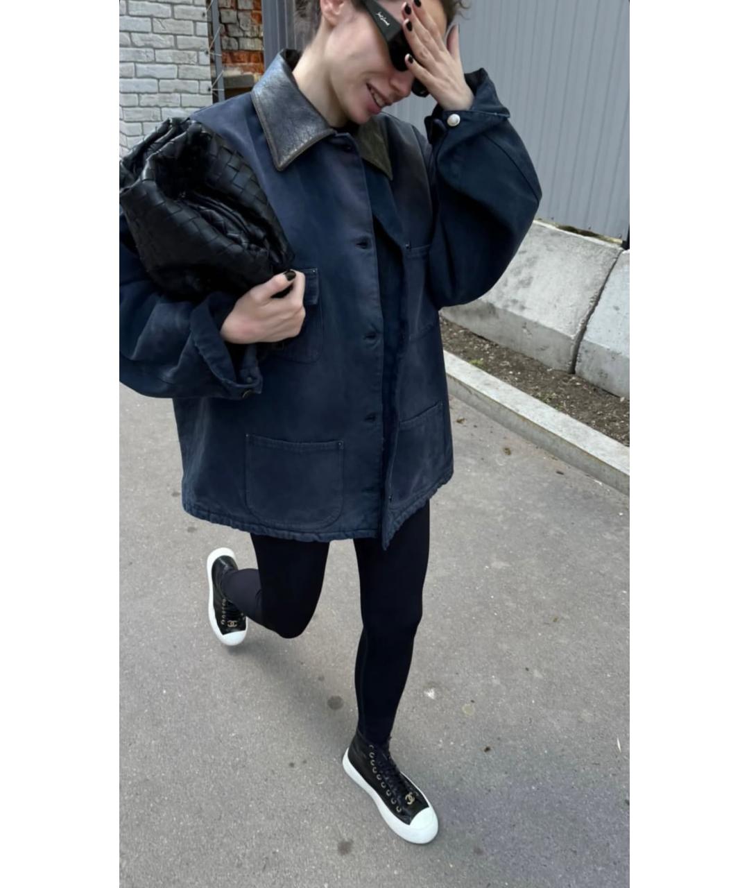 CHANEL Черные кеды из лакированной кожи, фото 3