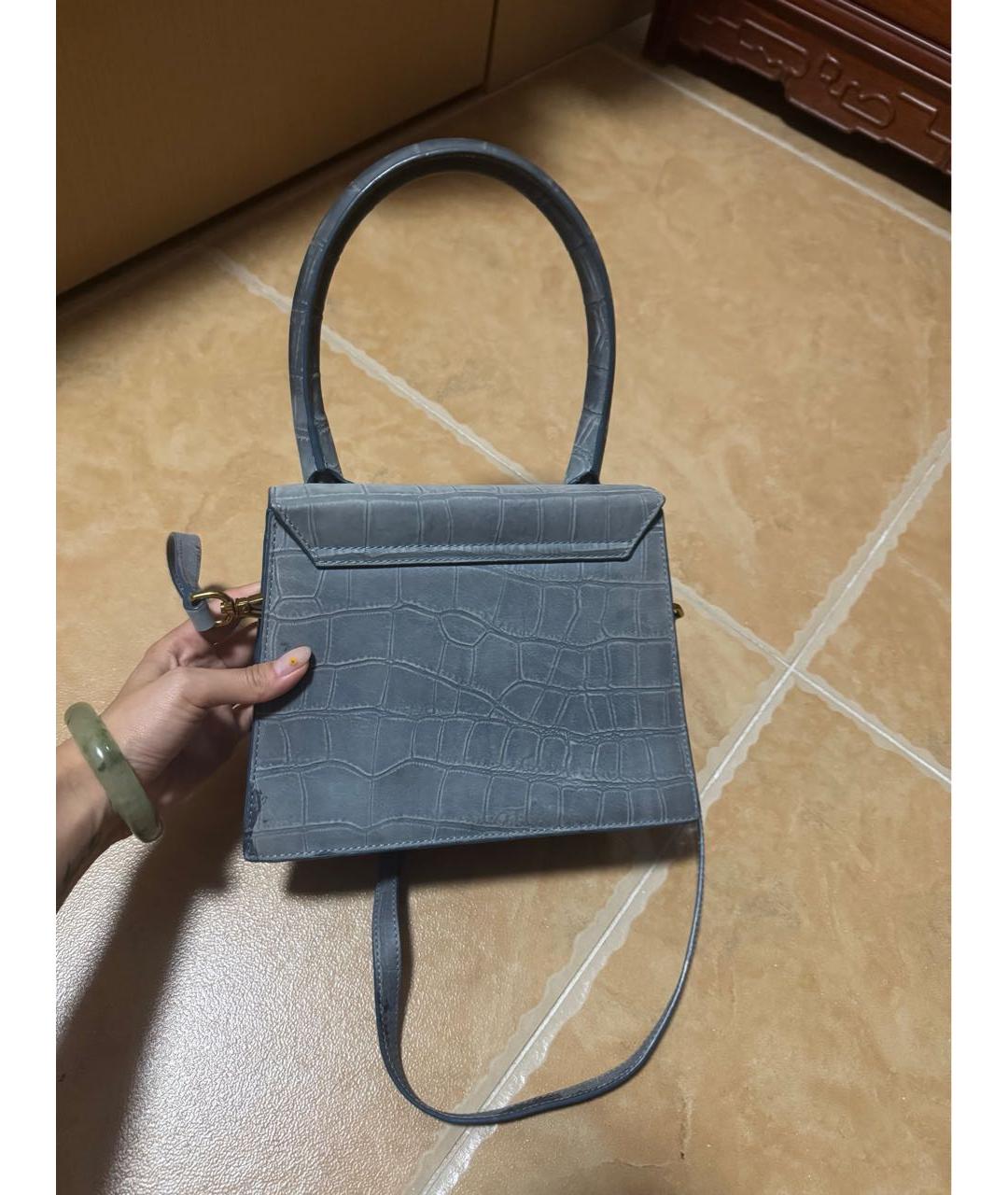 JACQUEMUS Антрацитовая замшевая сумка с короткими ручками, фото 4