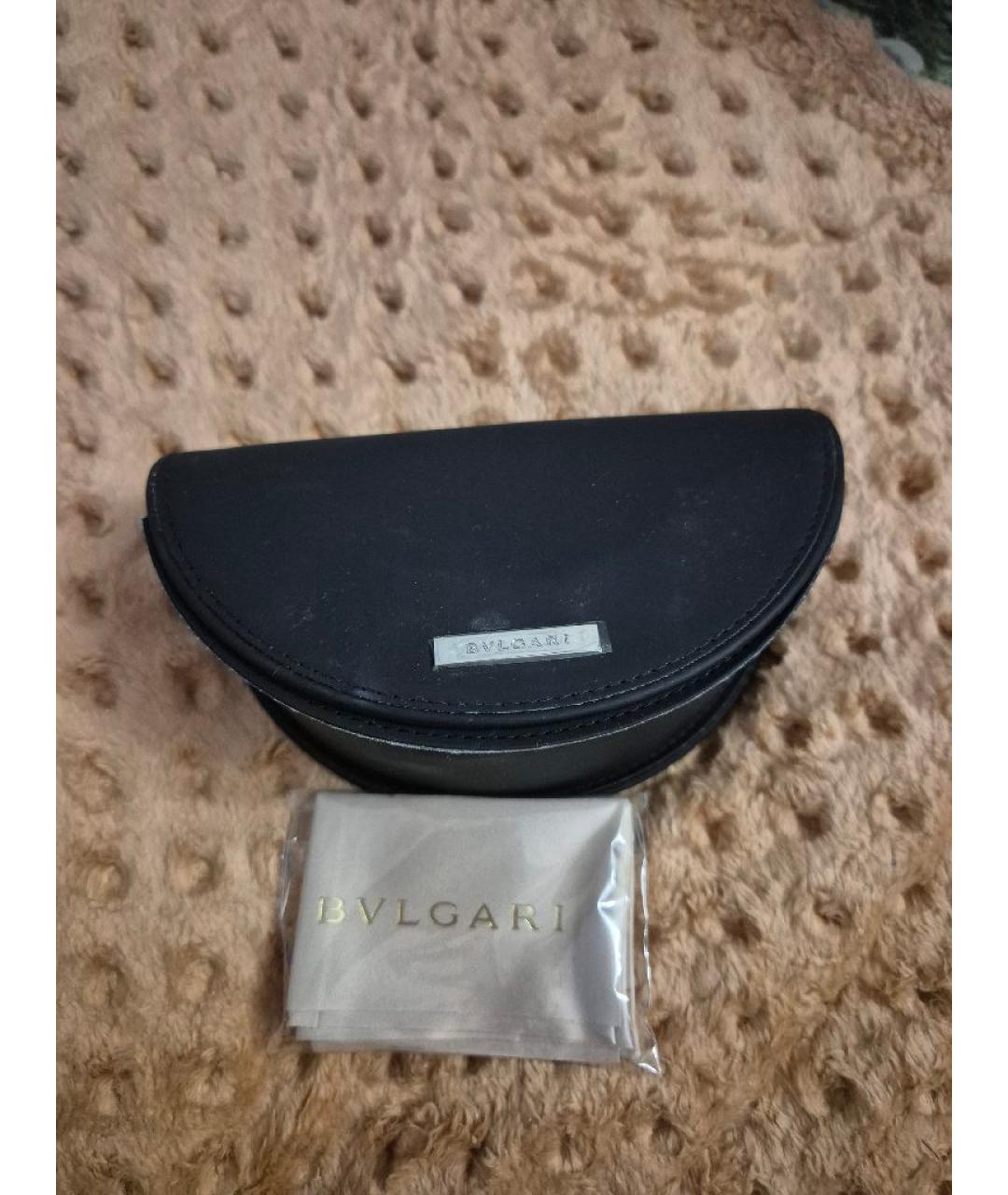 BVLGARI Черные пластиковые солнцезащитные очки, фото 4