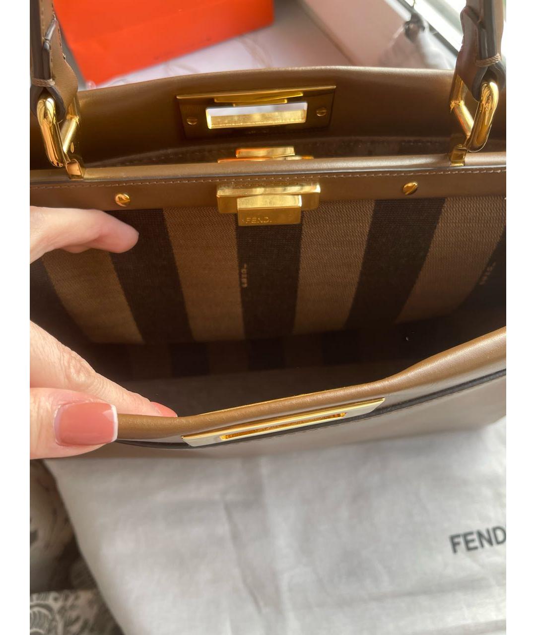 FENDI Коричневая кожаная сумка с короткими ручками, фото 6