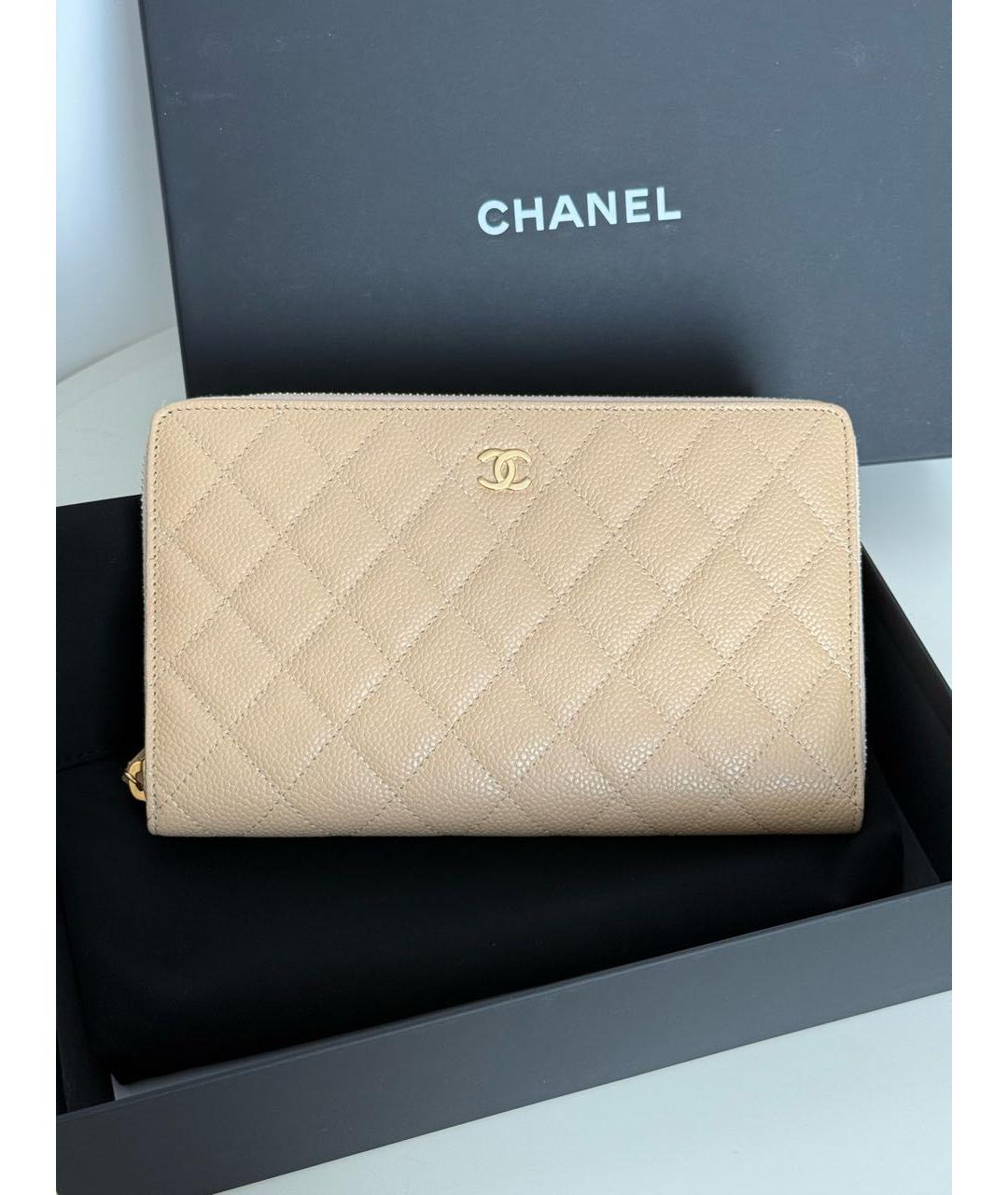 CHANEL Бежевый кожаный кошелек, фото 5