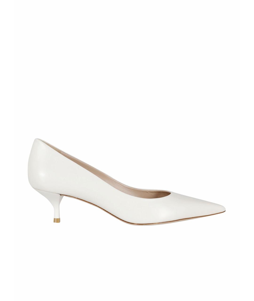 STUART WEITZMAN Белые кожаные туфли, фото 1